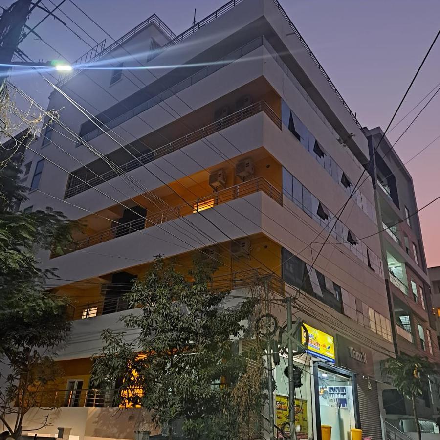 Yellow Bells Signature Hitec City Hyderabad Exterior foto