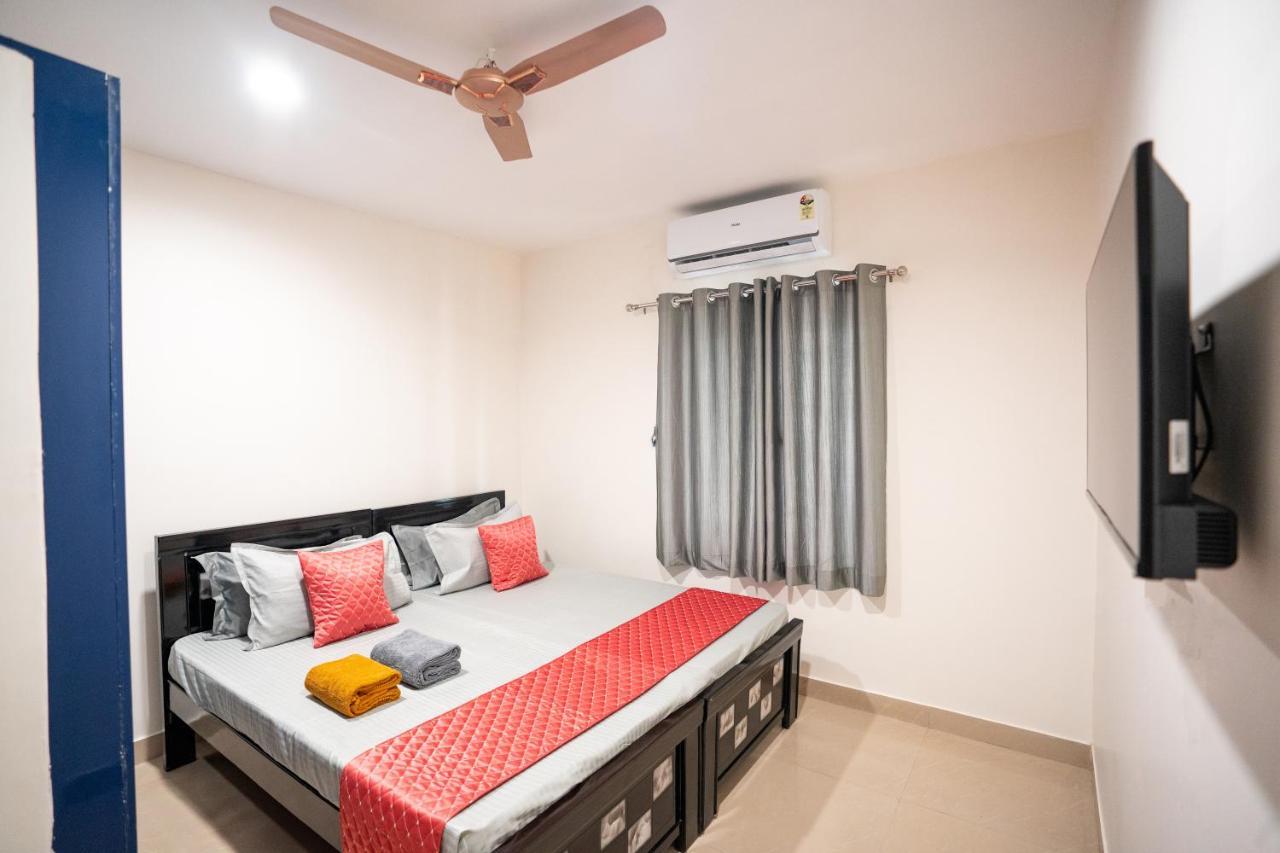 Yellow Bells Signature Hitec City Hyderabad Exterior foto
