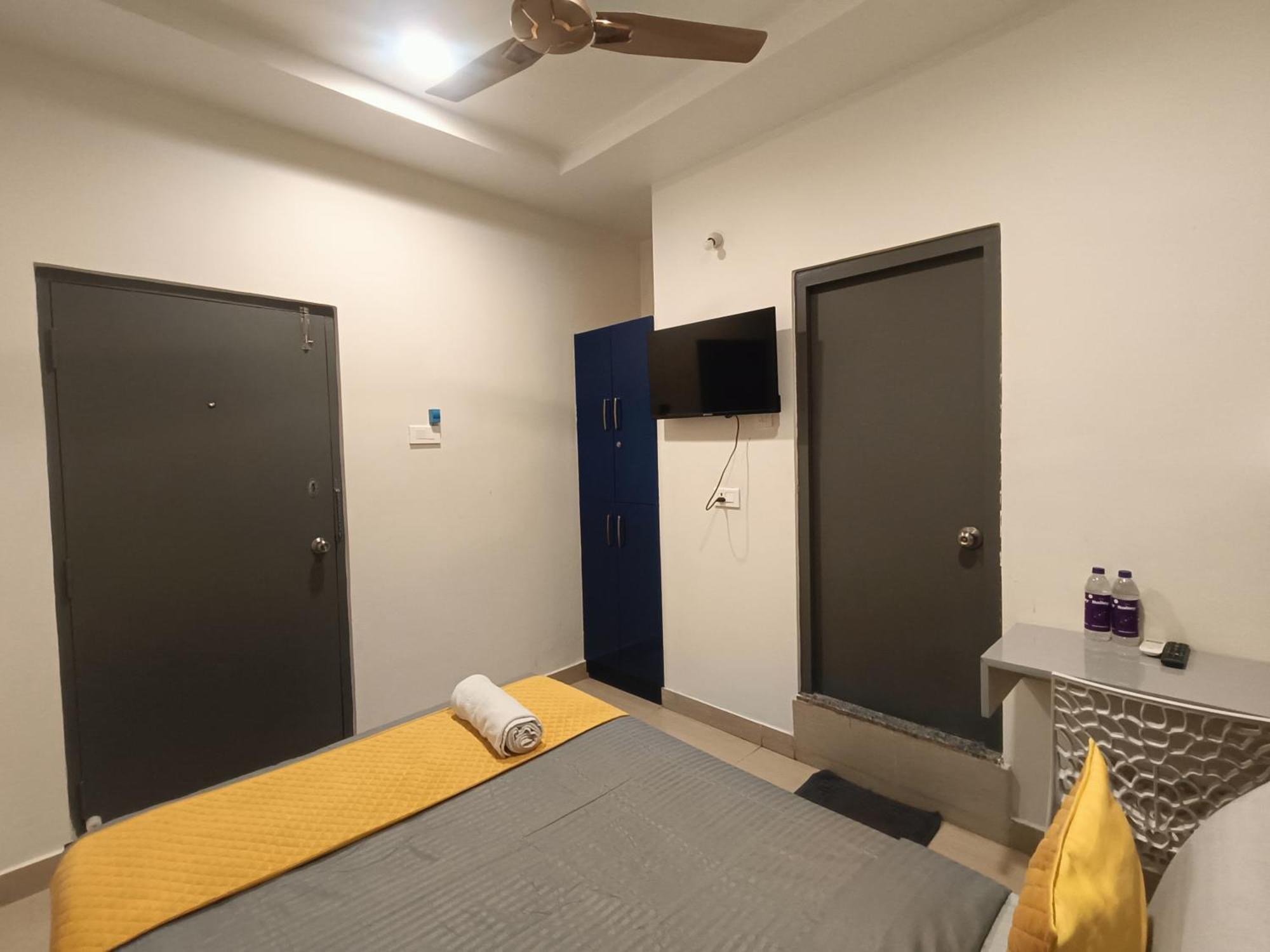Yellow Bells Signature Hitec City Hyderabad Exterior foto